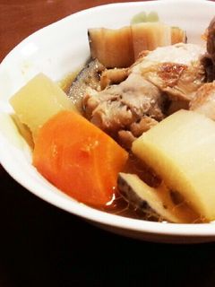 簡単♪鶏手羽元と根菜のさっぱり煮-レシピのメイン写真