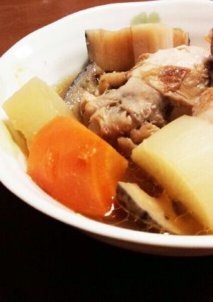 簡単♪鶏手羽元と根菜のさっぱり煮-レシピのメイン写真