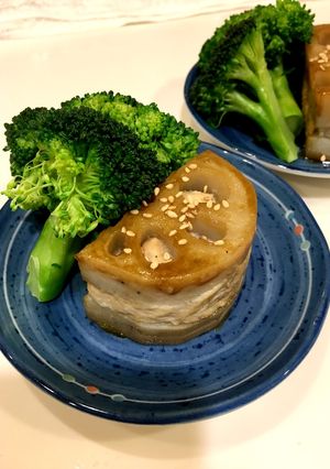 シャキシャキレンコン＊鶏挽肉はさみ焼き＊-レシピのメイン写真