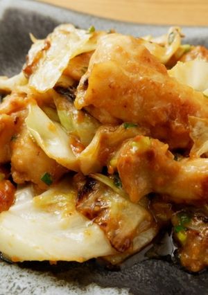 鶏もも肉とキャベツの酒粕味噌炒め-レシピのメイン写真