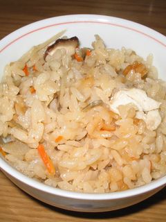 めんつゆで簡単☆炊き込みご飯-レシピのメイン写真
