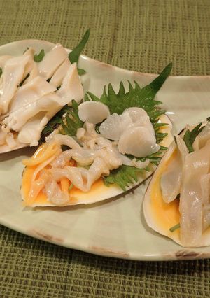 姫貝（シロガイ、サラガイ）の刺身と湯引き-レシピのメイン写真