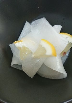 大根の蜂蜜レモン漬け☆千枚漬け風-レシピのメイン写真