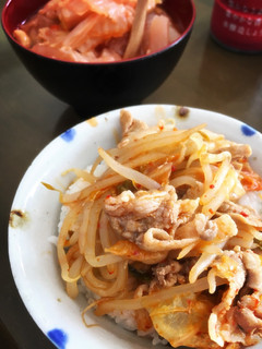 簡単!がっつり豚キムチ丼-レシピのメイン写真