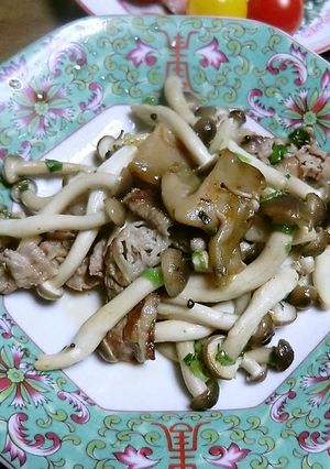 ザーサイの漬物で、牛こまとしめじの味付け-レシピのメイン写真