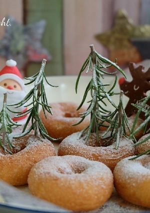 市販のドーナツで可愛いクリスマスデコ☆-レシピのメイン写真