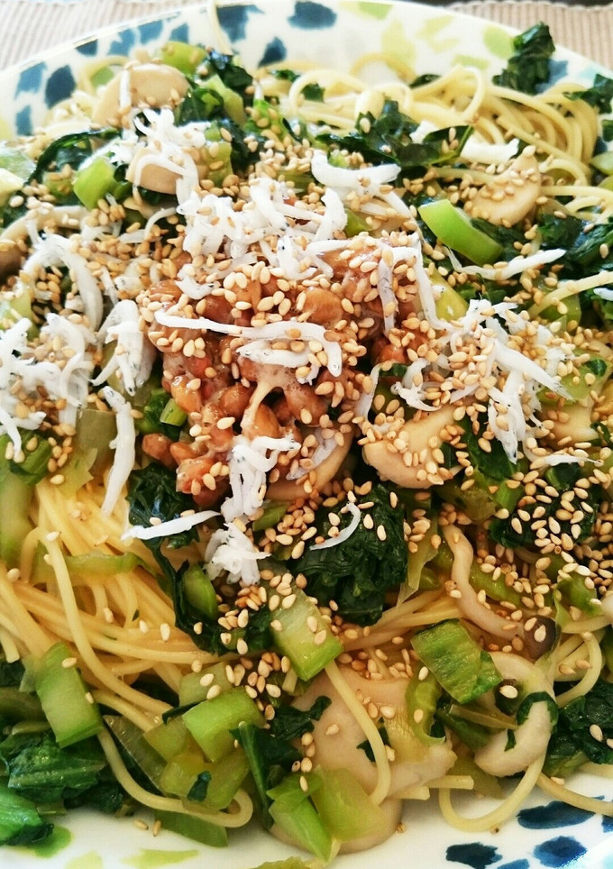 高菜ときのこ、しらす、納豆の和風パスタ-レシピのメイン写真