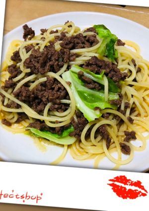 キャベツと牛ひき肉のパスタ٩( ᐛ )و-レシピのメイン写真