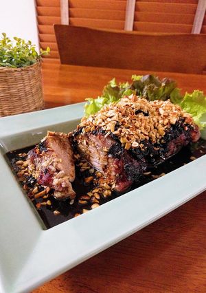 豚ロース塊のグリル　アーモンド乗せ-レシピのメイン写真