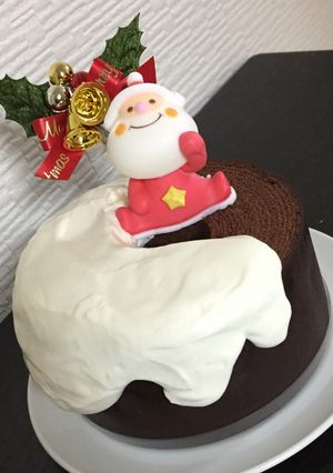 市販バームクーヘンで簡単クリスマスケーキ-レシピのメイン写真