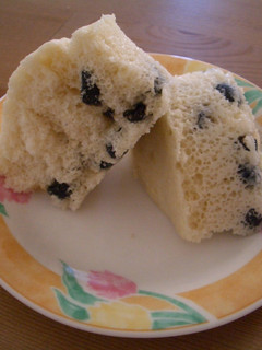 レンジで簡単☆おせちの残りで黒豆蒸しパン-レシピのメイン写真