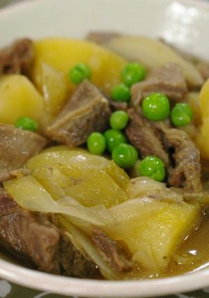 圧力鍋で柔らか・牛スジで肉じゃが-レシピのメイン写真