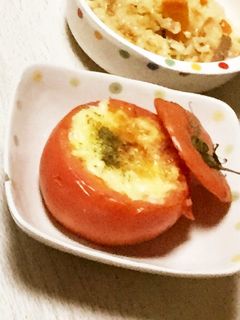 トマト丸ごとグラタン^_^-レシピのメイン写真