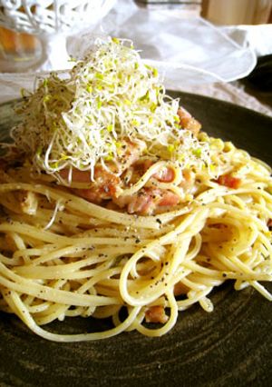 意外な美味しさ、味噌カルボナーラ-レシピのメイン写真