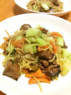 オイスターソースの中華風レバー焼きそば-レシピのメイン写真
