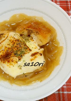 ご馳走のお供に！オニオングラタンスープ！-レシピのメイン写真