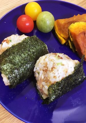 フライドチキンで ちょっと和風おにぎり-レシピのメイン写真