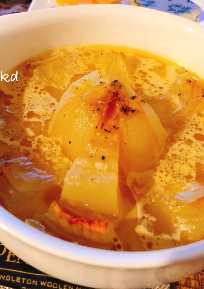 簡単 レンジで まるごと 玉ねぎスープ-レシピのメイン写真