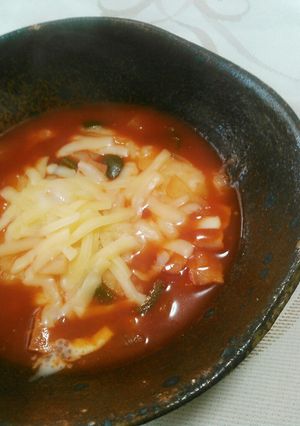 餅アレンジ♪ミネストローネ雑煮onチーズ-レシピのメイン写真