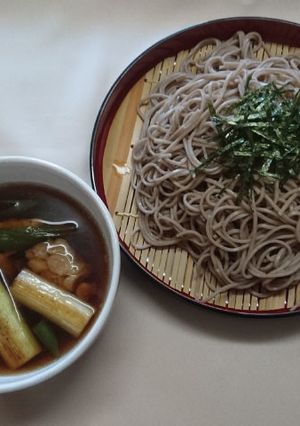 年越しに「鶏ももで鴨南蛮風そば」-レシピのメイン写真