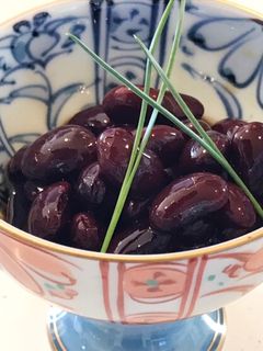 葡萄ジュースでふっくら黒豆-レシピのメイン写真