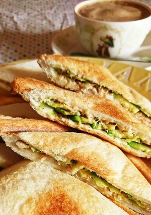 ツナとアボカドのホットサンド-レシピのメイン写真