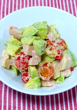 簡単！アボカドと魚肉ソーセージのサラダ-レシピのメイン写真