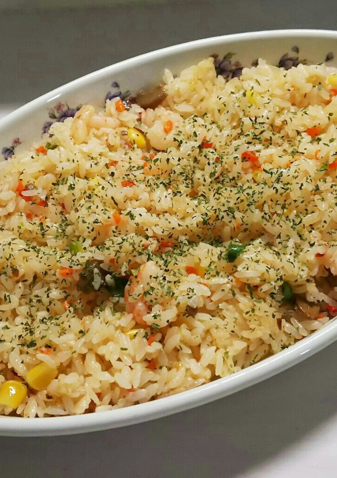 ウマウマ簡単♪炊飯器でエビピラフ-レシピのメイン写真