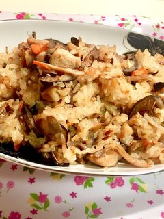 炊飯器で具だくさん炊き込みご飯^^-レシピのメイン写真
