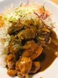 レトルト●カレー粉で炒めるオニオンポークカレー
