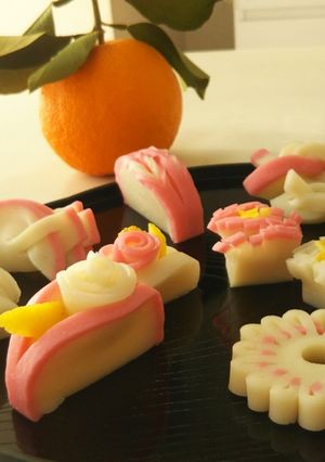 かまぼこの飾り切り(紅白蒲鉾)-レシピのメイン写真