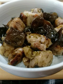 キクラゲと鶏肉ののり旨丼-レシピのメイン写真