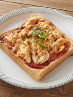 香燻ローストサーモンのケチャップトースト-レシピのメイン写真