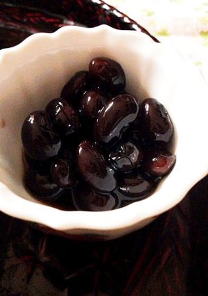 簡単ツヤツヤ♪ふっくら♡お豆屋の黒豆-レシピのメイン写真