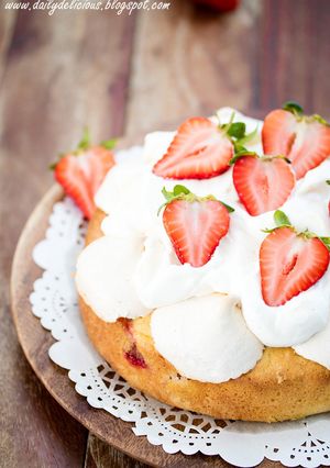 いちごメレンゲケーキ-レシピのメイン写真