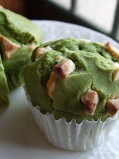 抹茶とホワイトチョコのマフィン-レシピのメイン写真
