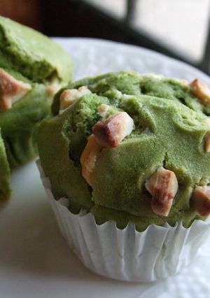 抹茶とホワイトチョコのマフィン-レシピのメイン写真
