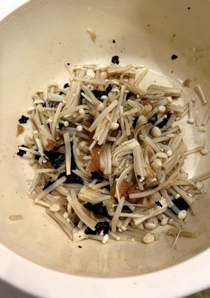 5分でできるえのきと梅干しの和え物-レシピのメイン写真