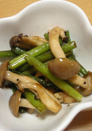 にんにくの芽としめじの超簡単炒め物-レシピのメイン写真