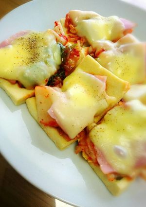 5分。ダイエットに高野豆腐キムチピザ-レシピのメイン写真