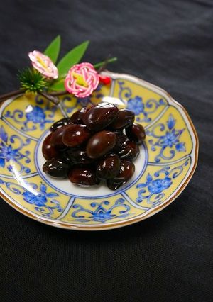 簡単お節！カルピス黒豆☆ひと晩で完成-レシピのメイン写真