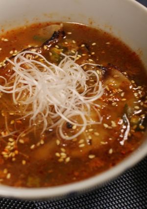 コンビニ食材で！簡単旨辛スープ餃子♪-レシピのメイン写真