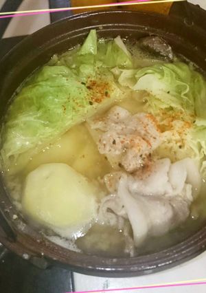 小さな味噌バター鍋♪-レシピのメイン写真