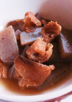 簡単コンニャクと牛スジ煮込み-レシピのメイン写真