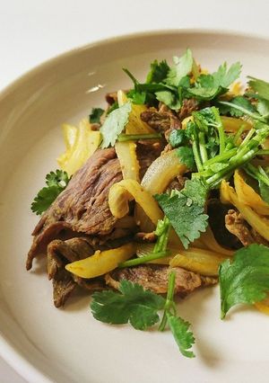 牛肉のスパイシーパクチー-レシピのメイン写真