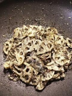 ★簡単★ごまたっぷり!レンコンのきんぴら-レシピのメイン写真