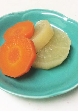 おせちに～簡単！関西風の大根と人参の煮物-レシピのメイン写真