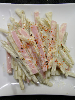 ごぼうと魚肉ソーセージのシンプルサラダ-レシピのメイン写真