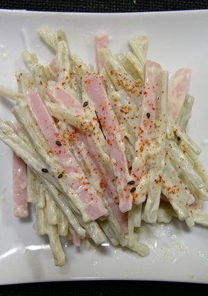 ごぼうと魚肉ソーセージのシンプルサラダ-レシピのメイン写真
