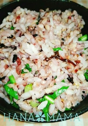雑穀ご飯で♡大根の葉っぱの混ぜご飯-レシピのメイン写真